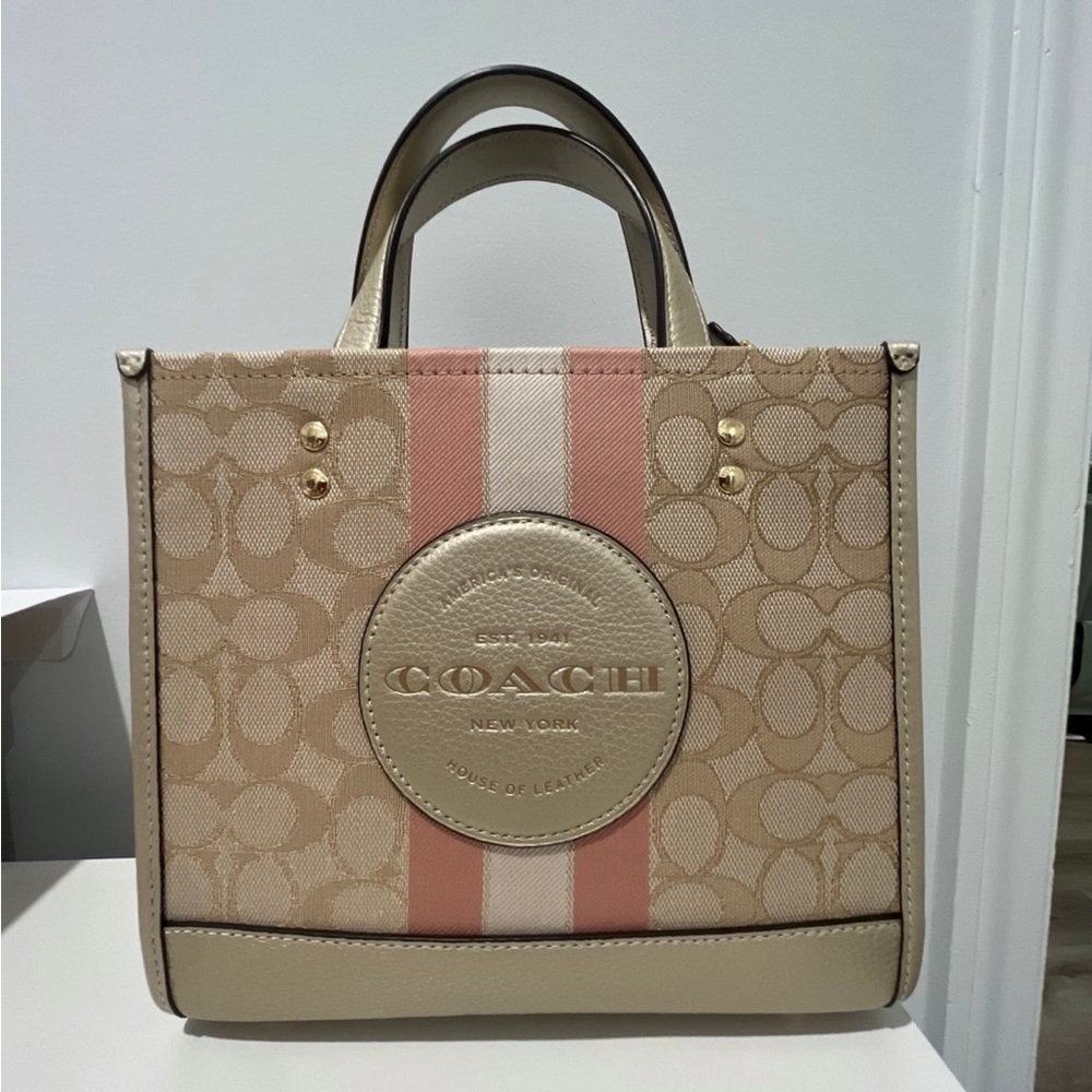 Coach Dempsey tote 22